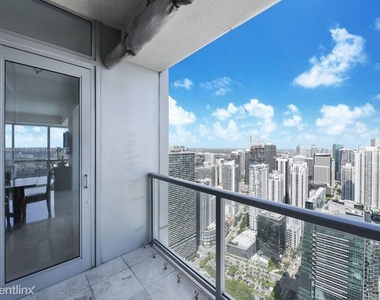 1425 Brickell Ave 58c - Photo Thumbnail 6