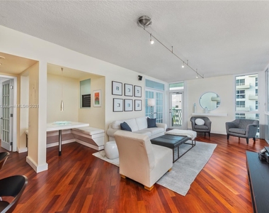 1500 Ocean Dr Apt 1207 - Photo Thumbnail 6