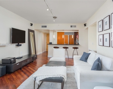 1500 Ocean Dr Apt 1207 - Photo Thumbnail 2