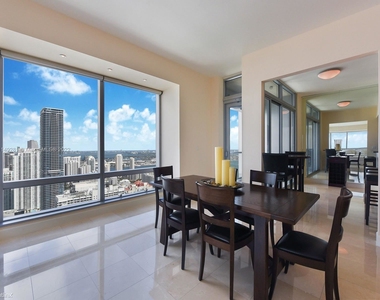 1425 Brickell Ave Apt 58c - Photo Thumbnail 5