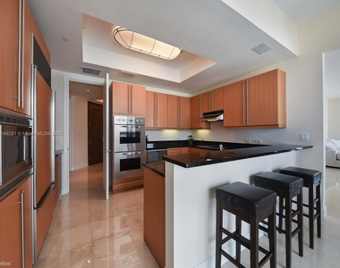 1425 Brickell Ave Apt 58c - Photo Thumbnail 4