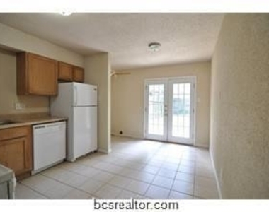 1230 Georgia Street - Photo Thumbnail 2