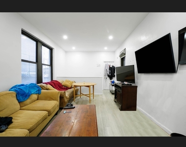 137 East 30th Street - Photo Thumbnail 0