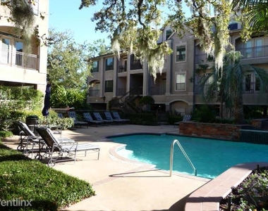 99 N Post Oak Ln - Photo Thumbnail 1