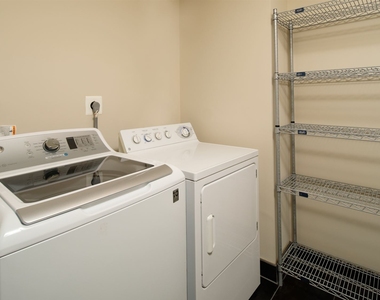 1308 Clifton St Nw Apt 217 - Photo Thumbnail 23