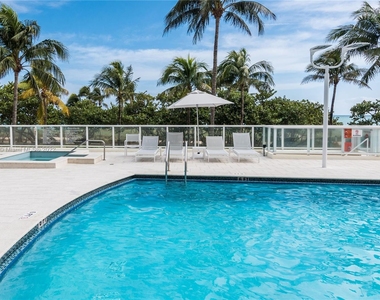 10185 Collins Ave - Photo Thumbnail 13