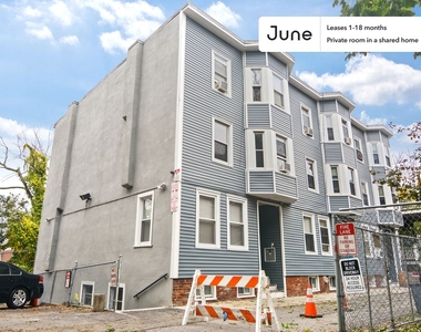 4 Vine Avenue - Photo Thumbnail 12