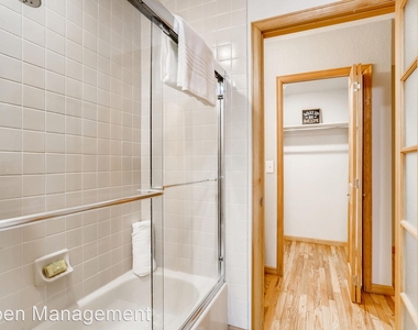 856 Walnut Street, Unit B - Photo Thumbnail 18