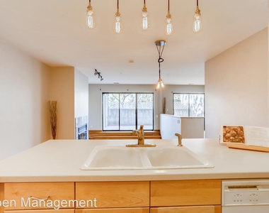 856 Walnut Street, Unit B - Photo Thumbnail 8