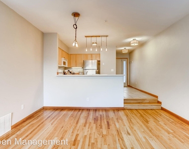 856 Walnut Street, Unit B - Photo Thumbnail 7