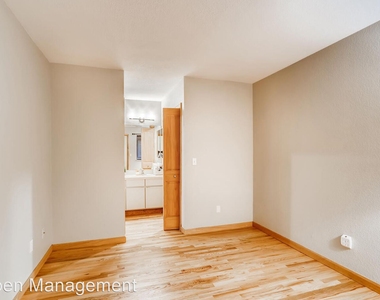 856 Walnut Street, Unit B - Photo Thumbnail 16