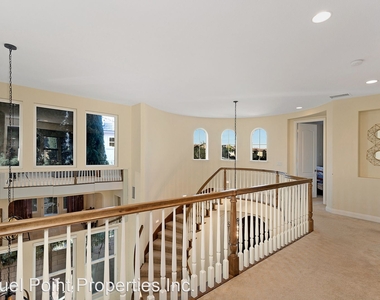 27683 Manor Hill - Photo Thumbnail 21