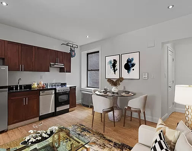 207 West 11th Street - Photo Thumbnail 2