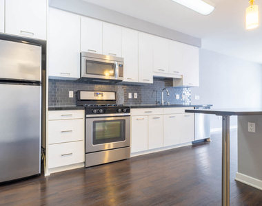 639 N. Broadway - Photo Thumbnail 44