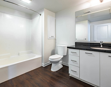 639 N. Broadway - Photo Thumbnail 36