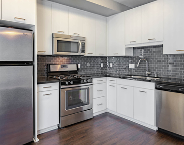 639 N. Broadway - Photo Thumbnail 28