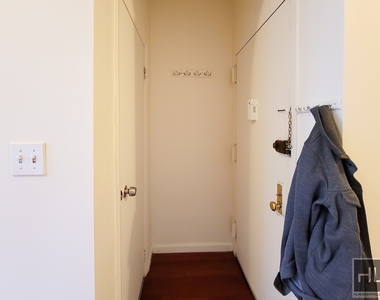 649 Prospect Place - Photo Thumbnail 5