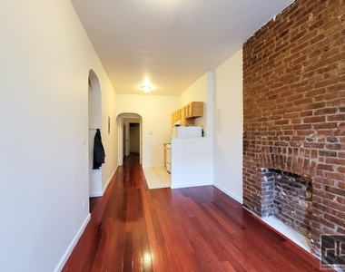 649 Prospect Place - Photo Thumbnail 1