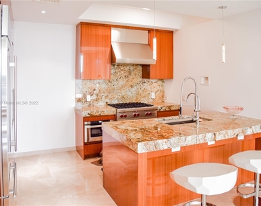 9701 Collins Ave - Photo Thumbnail 3