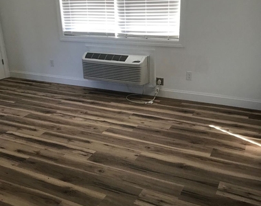 815 W. Buford St - Photo Thumbnail 4