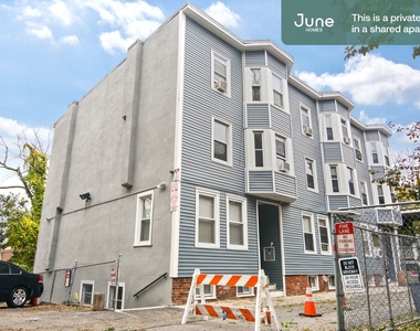 4 Vine Avenue - Photo Thumbnail 13