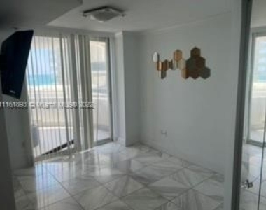 6301 Collins Ave - Photo Thumbnail 15