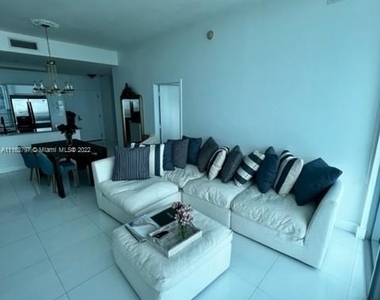 888 Biscayne Blvd  #4610 - Photo Thumbnail 7