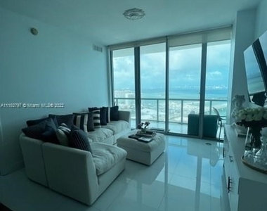 888 Biscayne Blvd  #4610 - Photo Thumbnail 5