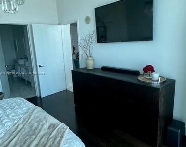 888 Biscayne Blvd  #4610 - Photo Thumbnail 13