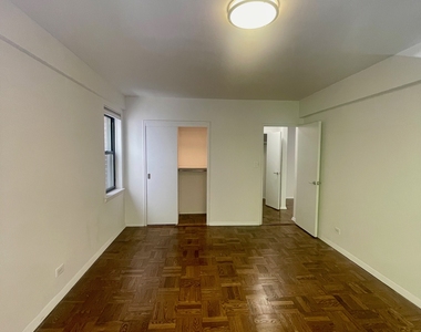 20 Beekman Place - Photo Thumbnail 13