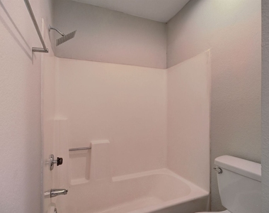 17425 N. 19th Ave. - Photo Thumbnail 8