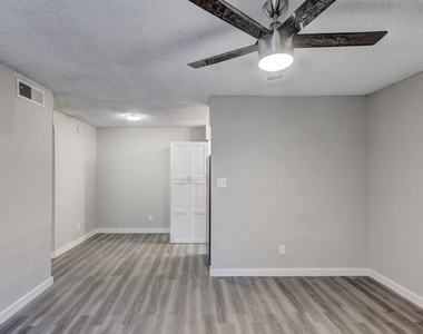 17425 N. 19th Ave. - Photo Thumbnail 6