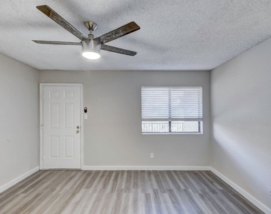 17425 N. 19th Ave. - Photo Thumbnail 5