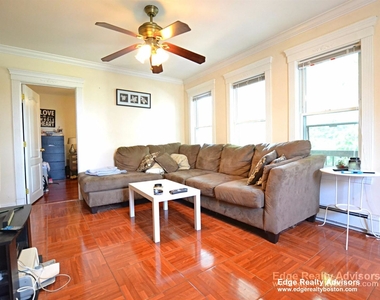 8 Delaware Pl Apt 3 - Photo Thumbnail 2