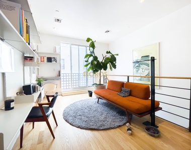 369 Harman Street - Photo Thumbnail 2