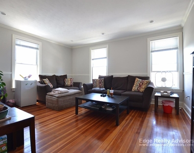 33 Bigelow St Apt 2 - Photo Thumbnail 3