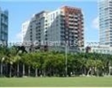 2001 Biscayne Bl - Photo Thumbnail 24