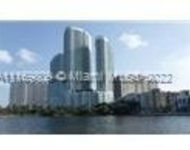 2001 Biscayne Bl - Photo Thumbnail 25