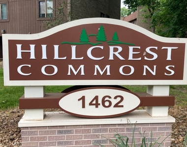 1461 - 69 Hillcrest Ave - Photo Thumbnail 6
