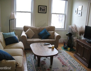 15 Farragut Avenue - Photo Thumbnail 3