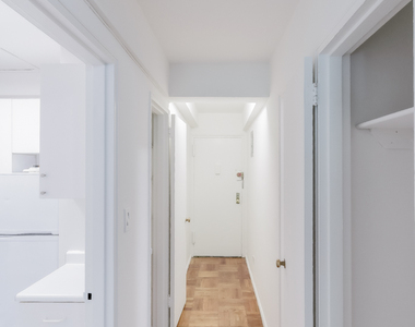 117 East 37th Street - Photo Thumbnail 4