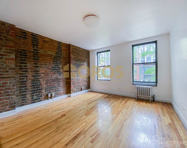 510 East 11th Street - Photo Thumbnail 2