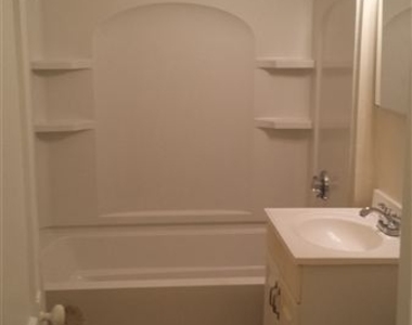 31 Charter Oak Ave - Photo Thumbnail 18