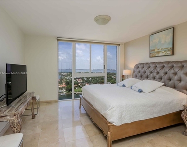 4775 Collins Ave Apt 2105 - Photo Thumbnail 2