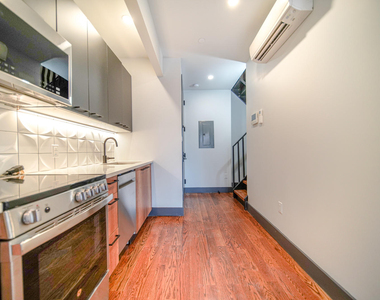 148 Bleecker Street - Photo Thumbnail 1