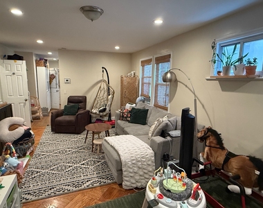 42-3 21st Avenue - Photo Thumbnail 2