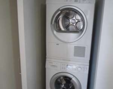 East 71st Street - Photo Thumbnail 2