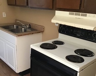 3431 Ruben St - Photo Thumbnail 2