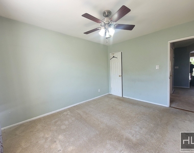 2 bed 1 bath at East Elmhurst. - Photo Thumbnail 10