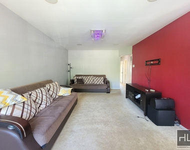 2 bed 1 bath at East Elmhurst. - Photo Thumbnail 7